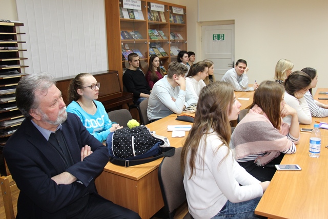 Обговорення актуальних проблем землеустрою